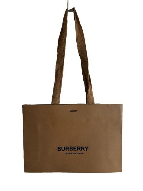 burberry papiereinkaufstasche|burberry clothing website.